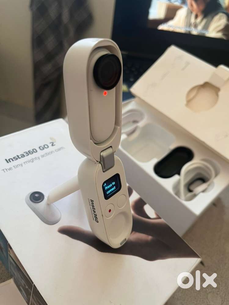 Insta360 GO 2 (32GB) - Smallest Action Camera for Vlogging | Like New