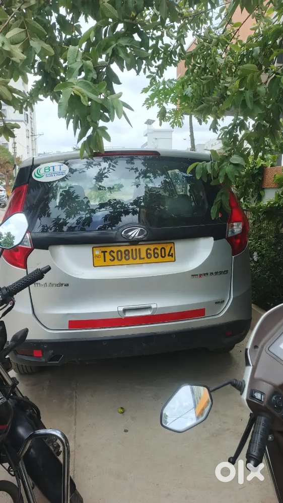 Mahindra Marazzo 2023 M2 8 Str