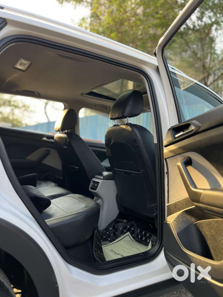 Skoda Kushaq 1.0 Tsi Style At (6 Airbags), 2022, Petrol