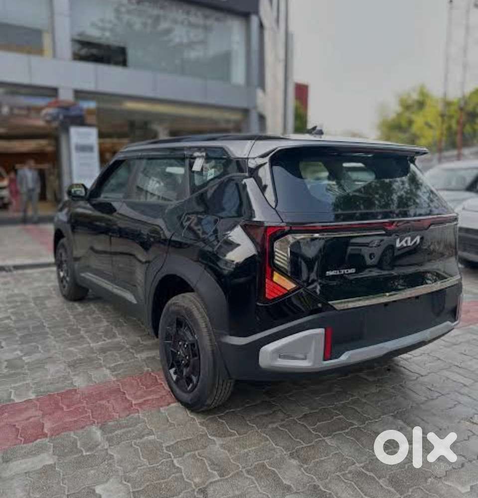 Kia Seltos 1 Month Old With Accessories Worth 45k And Vip No.