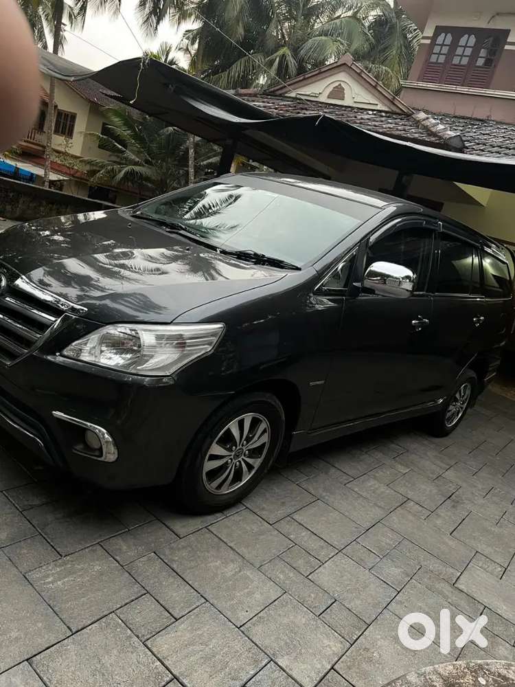 Toyota Innova 2015 Diesel Well Maintained