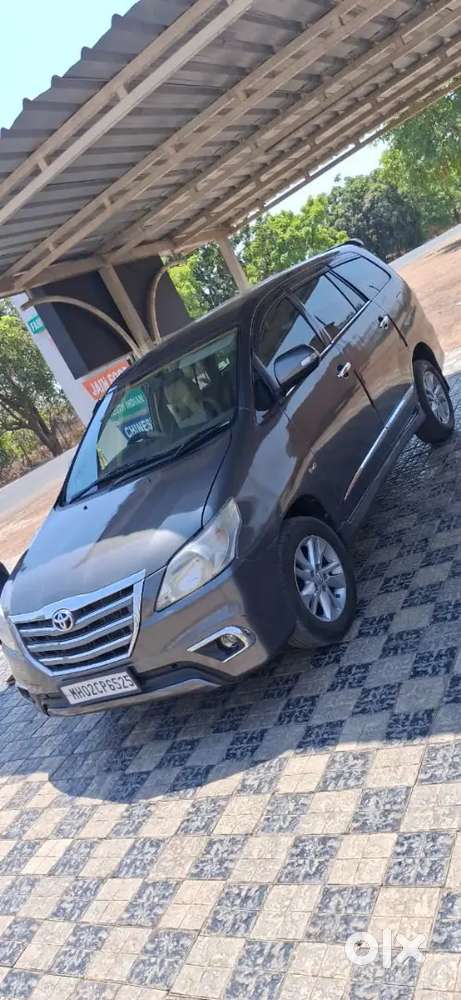 Toyota Innova 2012 Diesel Well Maintained