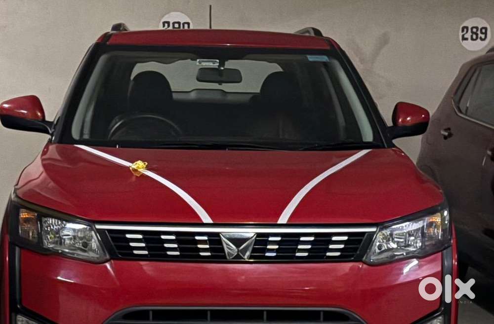 Mahindra Xuv300 2023 Petrol 5500 Km Driven. 2 Years Company Warranty