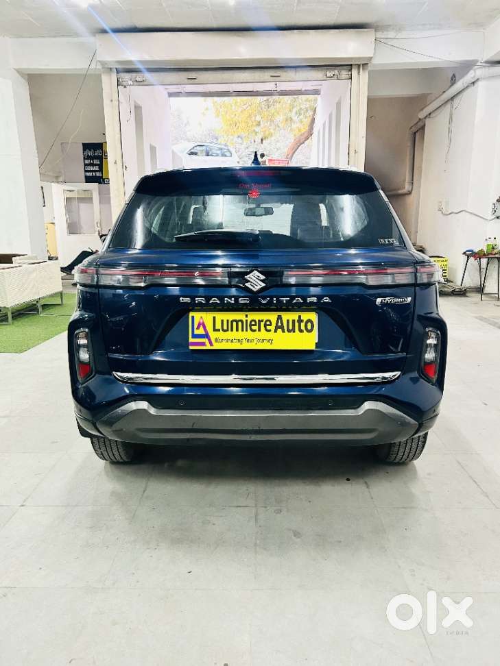 Maruti Suzuki Grand Vitara 1.5 Alpha Smart Hybrid Dual Tone At, 2023..