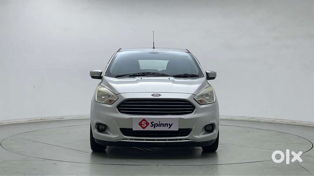 Ford Figo Petrol Titanium, 2015, Petrol