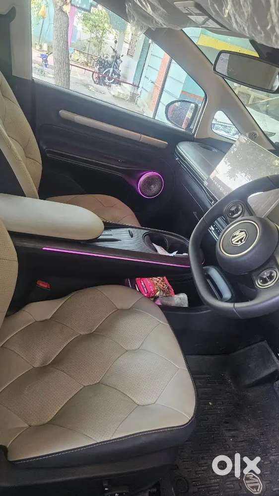 Mg Windsor Pro Ev 2025 Electric 23000 Km Driven