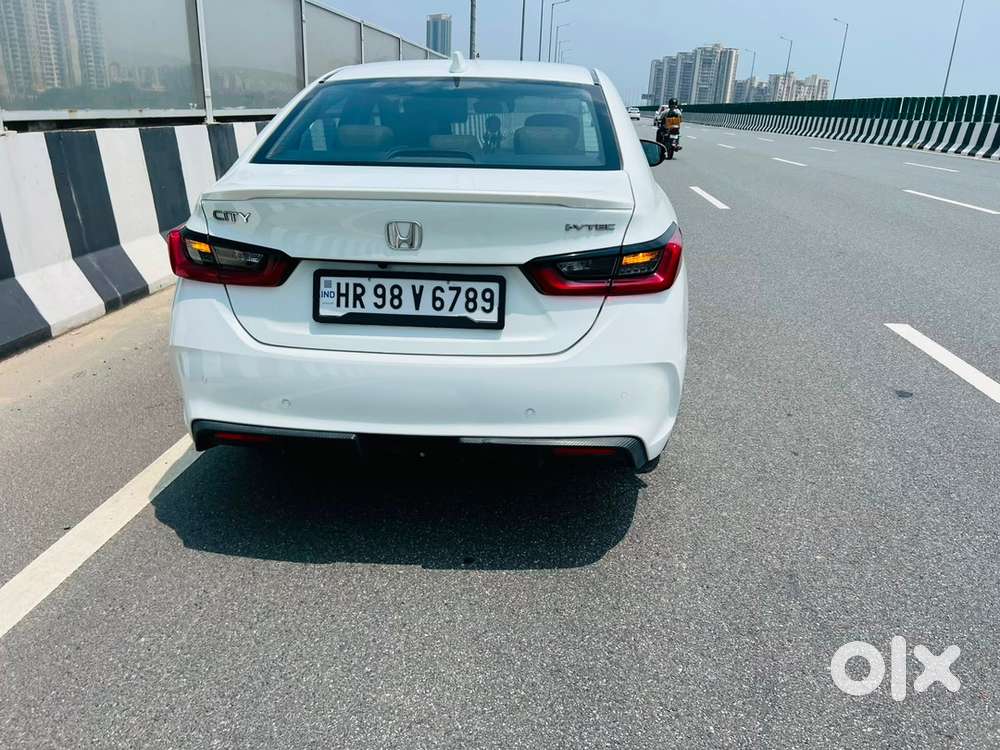 2024 / 2025 Honda  City Zx Petrol Doctor Driven