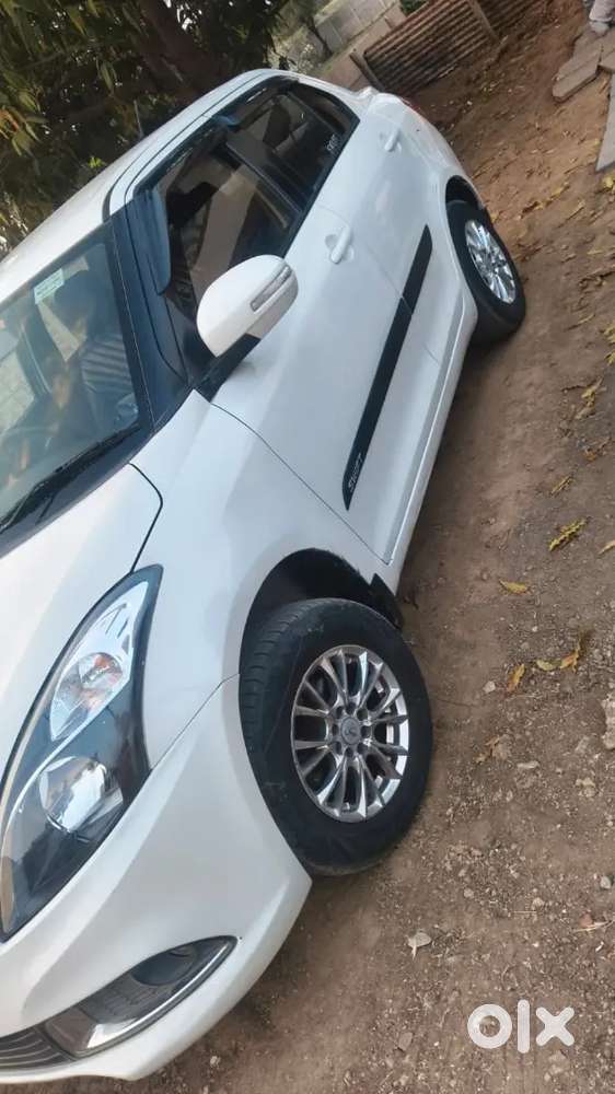 Maruti Suzuki Dzire 2017 Diesel 68000 Km Driven