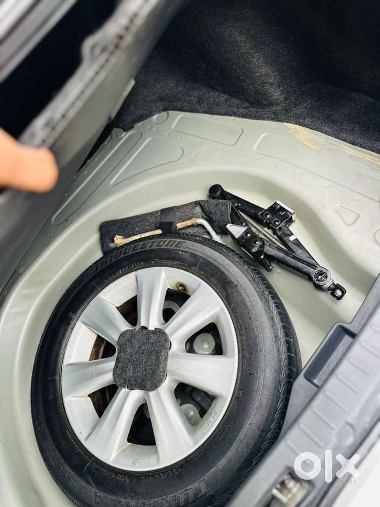 Toyota Car 2013 Petrol