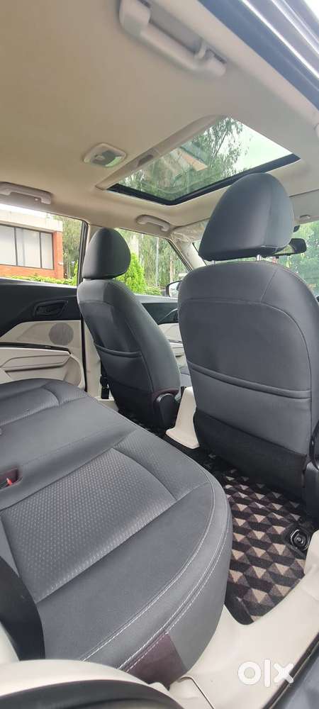 Mahindra Xuv300 W6 Diesel, 2021, Diesel