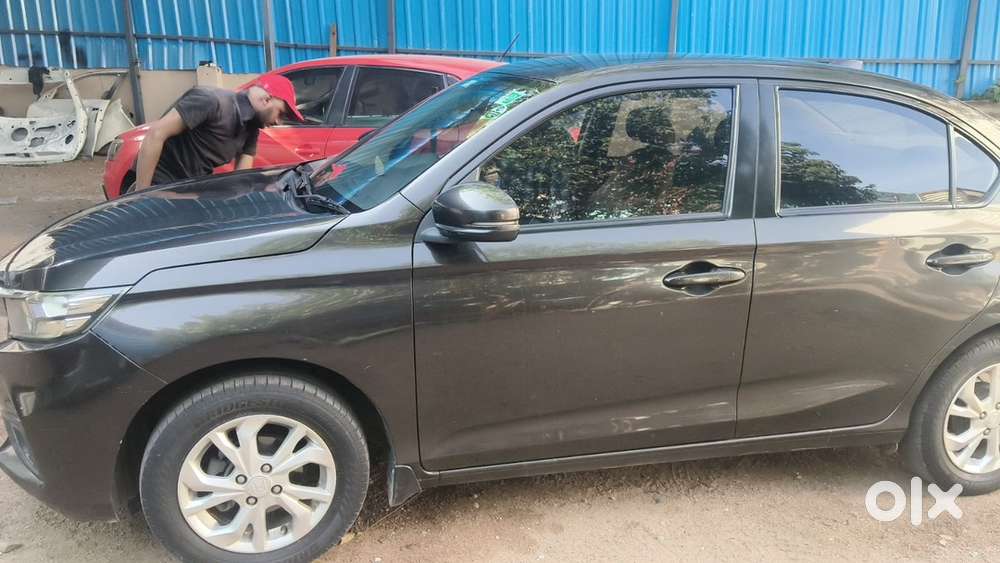 Honda Amaze Top End Model