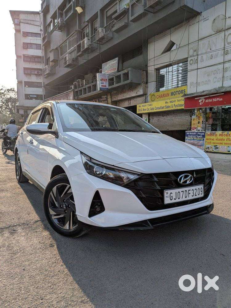 Hyundai New I20 1.2 Asta (o) Mt, 2023, Petrol