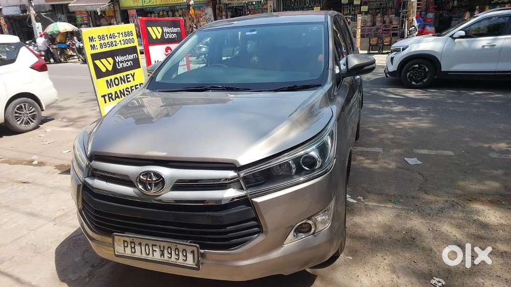 Toyota Innova Crysta 2016 Diesel Well Maintained