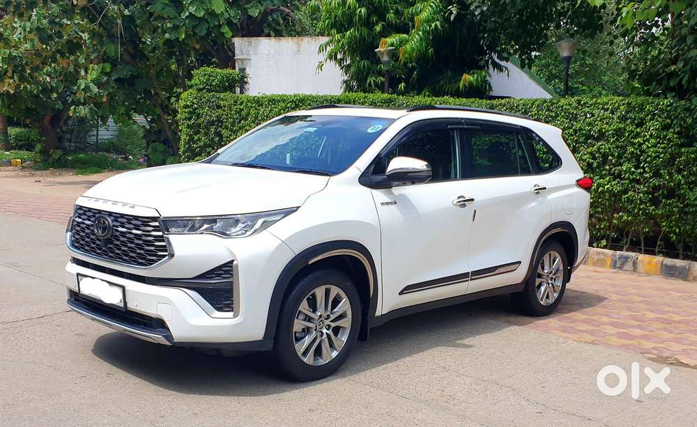 Toyota Innova Hycross Zx(o), 2023, Petrol
