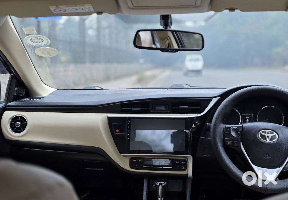 Toyota Corolla Altis 1.8 G Cvt, 2017, Petrol