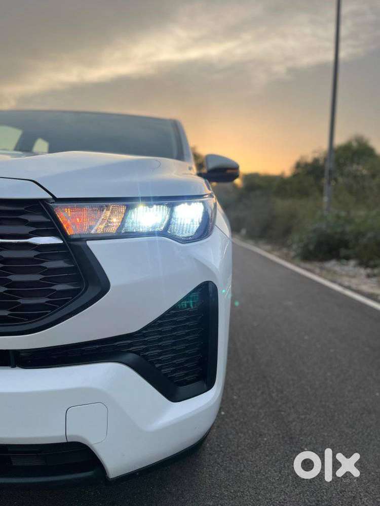 Toyota Innova Hycross 2.0 Gx 8 Str, 2025, Petrol