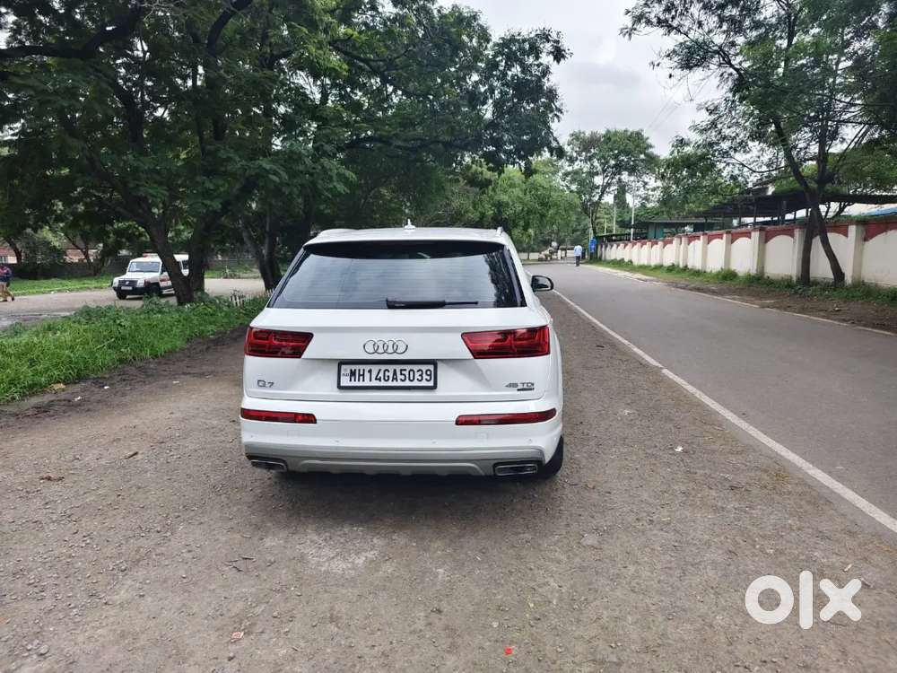 Excellent Condition Audi Q7 Diesel 2017 Top Model At 1999000 Only