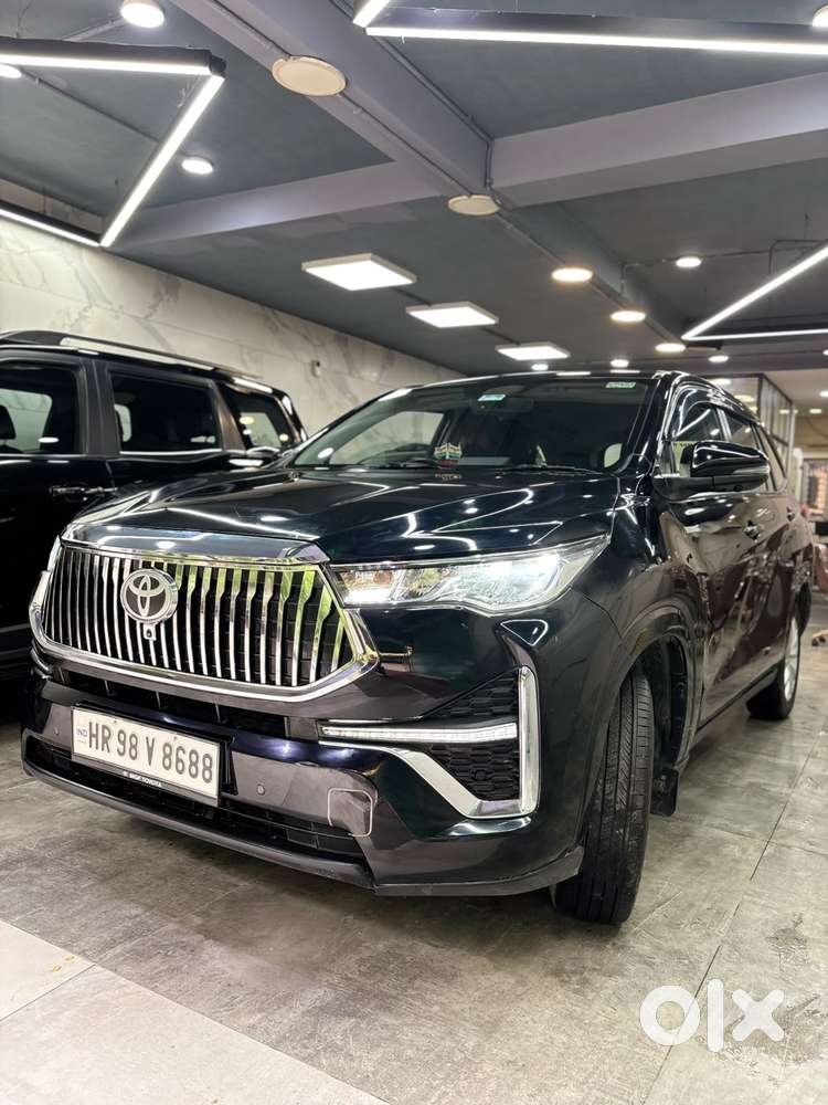 Toyota Innova Hycross 2.0 Vx Hybrid 7 Str, 2025, Petrol