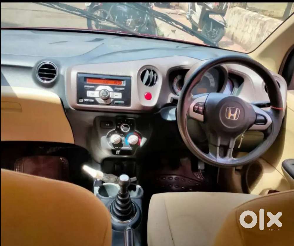 Honda Brio Mt Petrol 2013