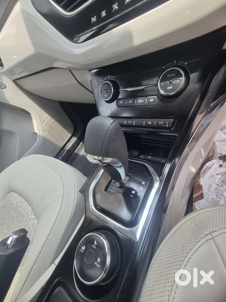 Tata Nexon 1.2 Revotron Xza Plus (l), 2023, Petrol