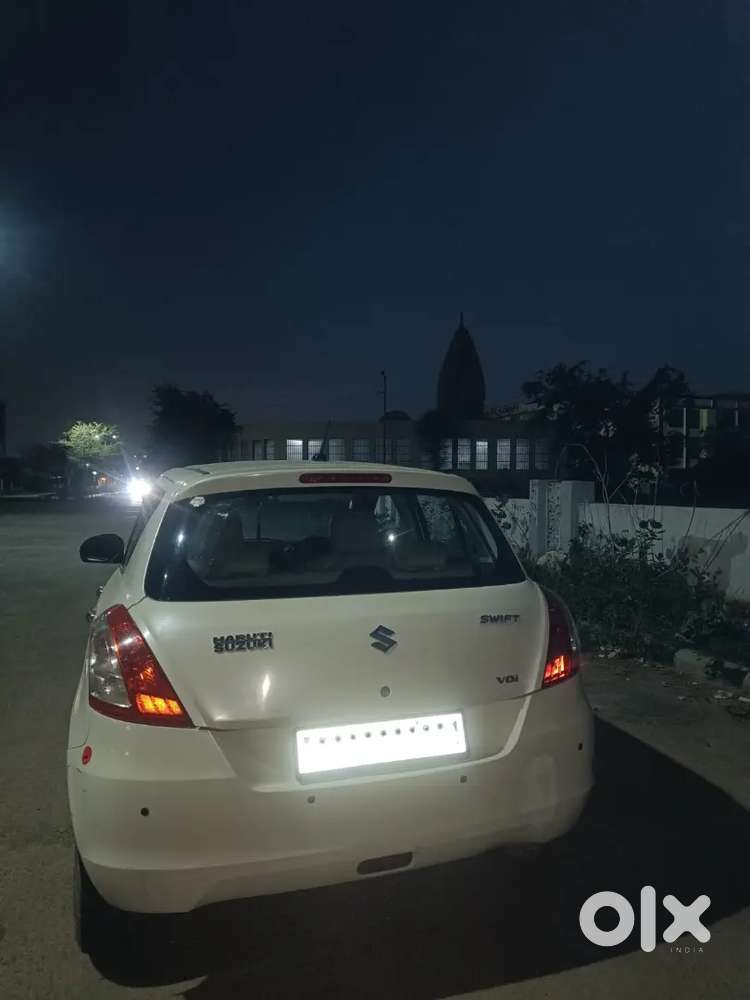 Maruti Suzuki Swift 2015