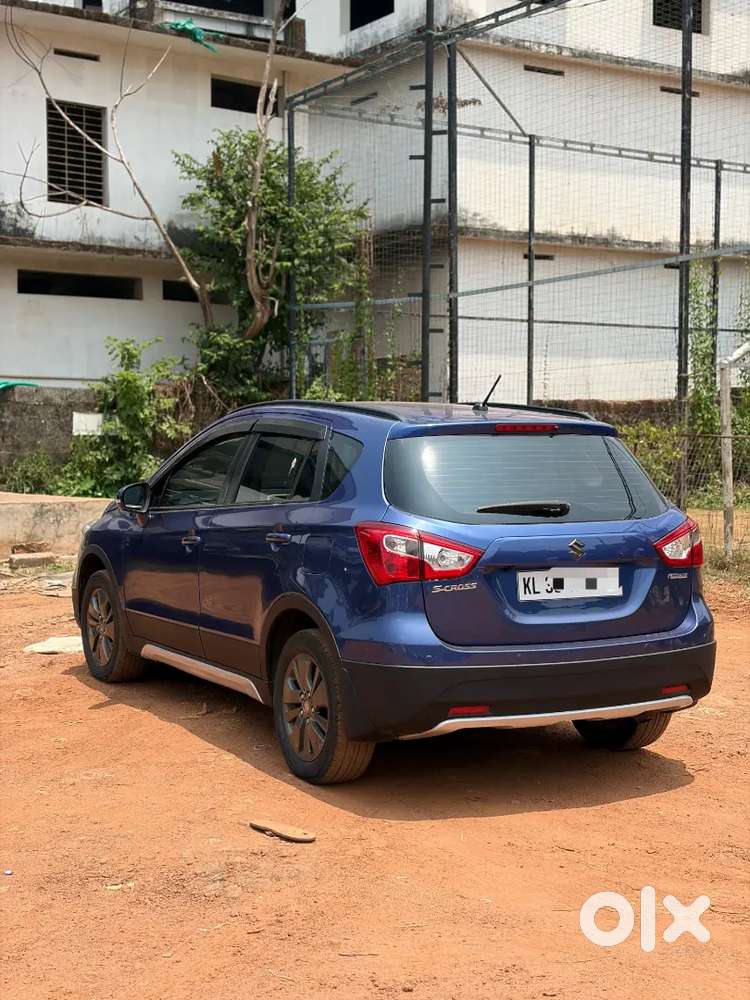 Maruti Suzuki S-cross 2016 Diesel Well Maintained