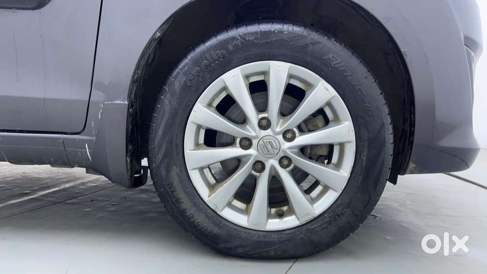 Maruti Suzuki Ertiga 1.5 Zxi, 2015, Petrol