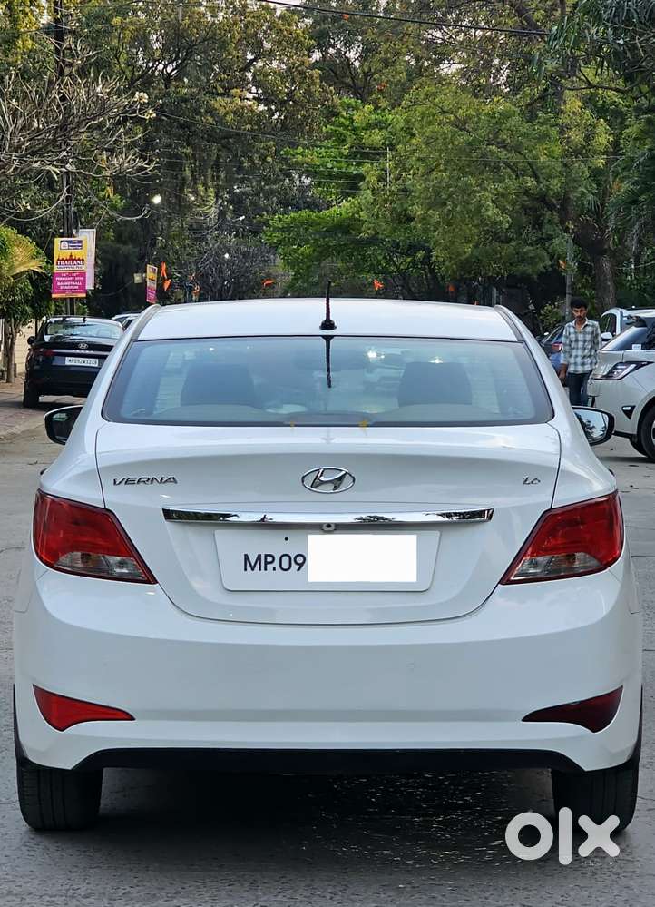 Hyundai Verna Fluidic 1.6 Crdi Sx Opt, 2015, Diesel