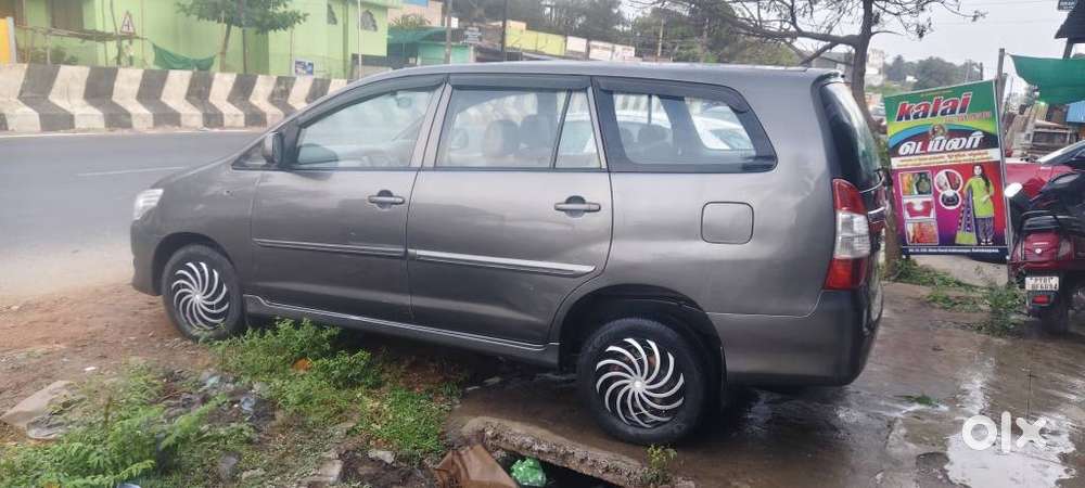 Toyota Innova 2.5 G (diesel) 8 Seater, 2012, Diesel