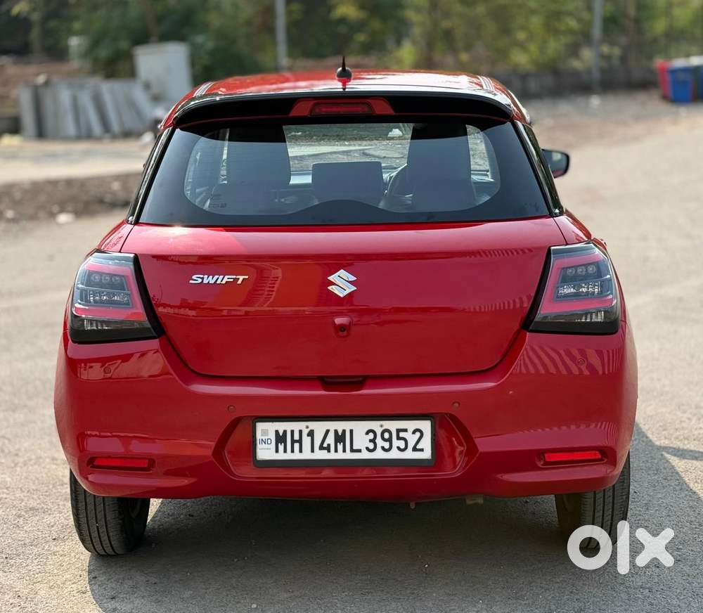 Maruti Suzuki Swift Vxi + Manual, 2025, Petrol