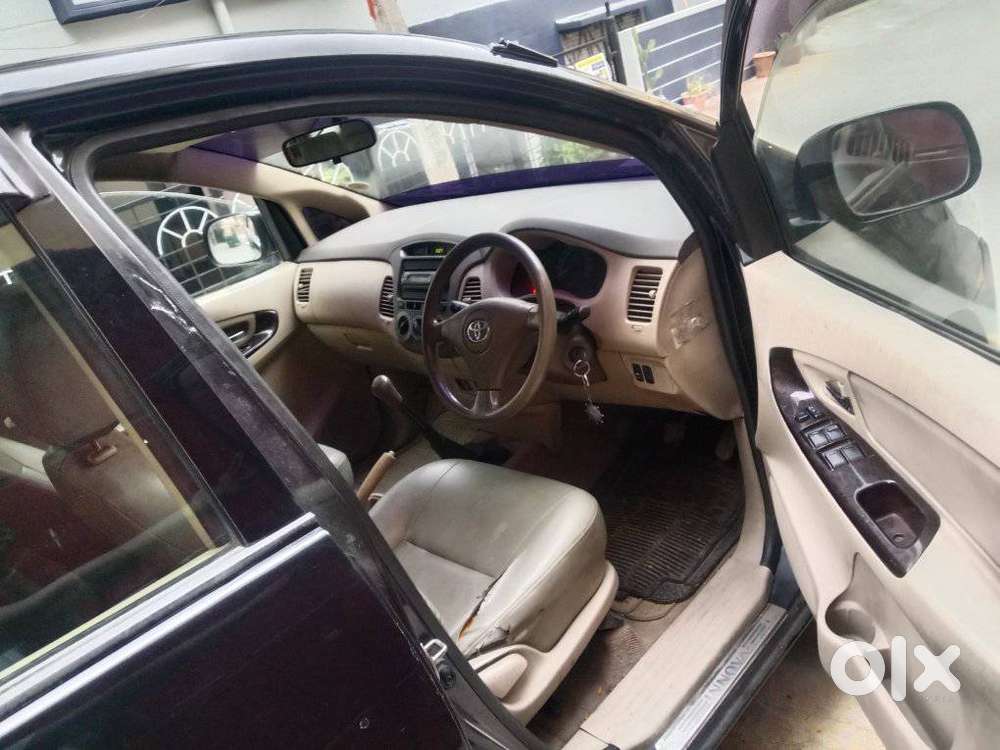 Toyota Innova 2.5 G (diesel) 8 Seater, 2007, Diesel