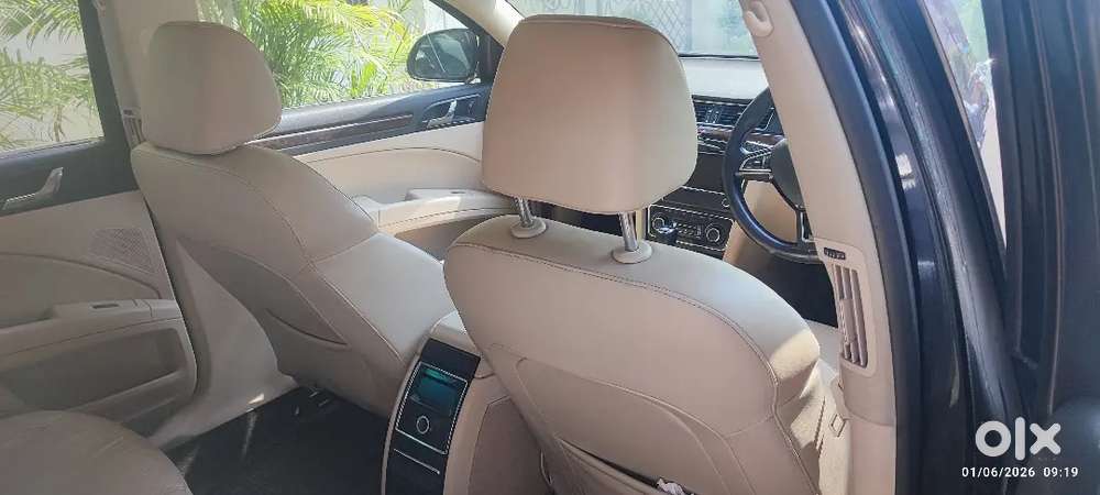 Skoda Superb 2015 Petrol 73000 Km Driven