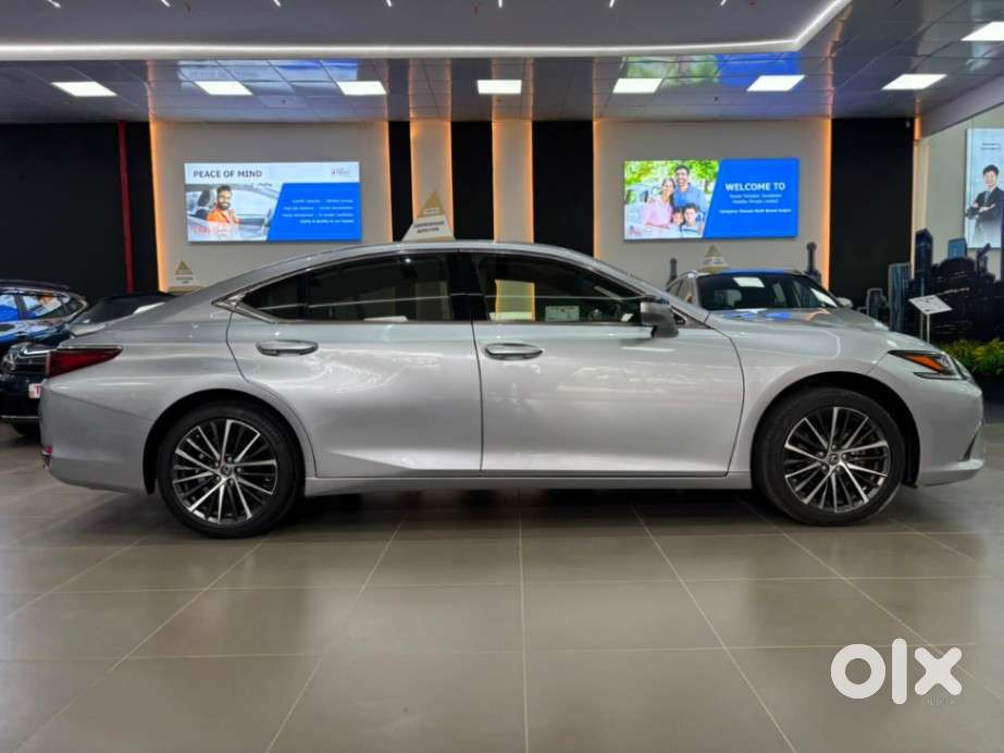 Lexus Es 300h, 2023, Petrol