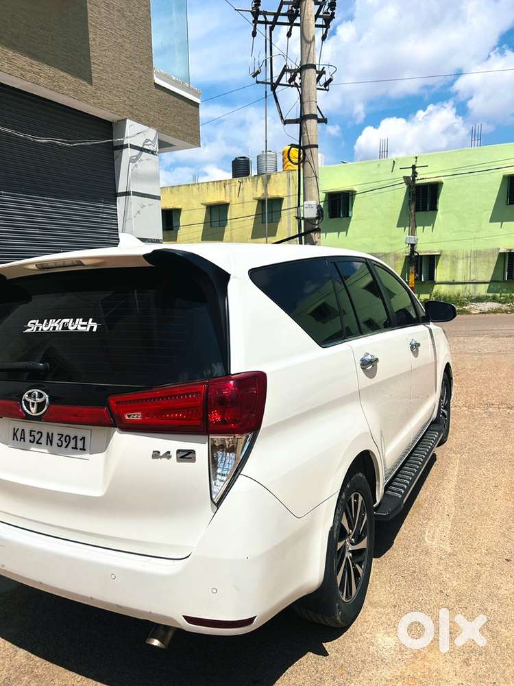Toyota Innova Crysta 2021
