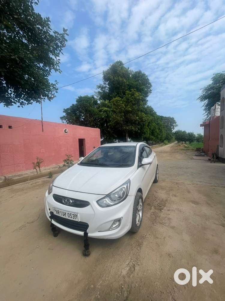 Hyundai Verna 2014 Diesel Manual
