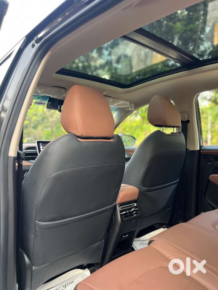 Mg Hector Plus Savvy Pro 1.5 Turbo Petrol Cvt 7 Str, 2023, Petrol