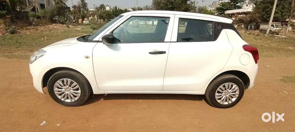 Maruti Suzuki Swift 1.2 Lxi (o), 2020, Petrol