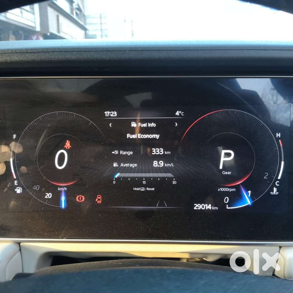 Mahindra Xuv700 2.0 Ax 7 Petrol At Luxury Pack Str, 2024, Petrol