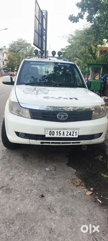 Tata Safari Storme 2013