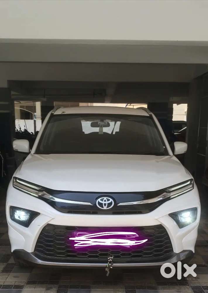 Toyota Hyryder Neo E-drive Manual  Café White  12k Km  No Accidents