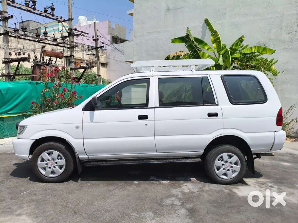 Chevrolet Tavera 2011 Diesel 180000 Km Driven