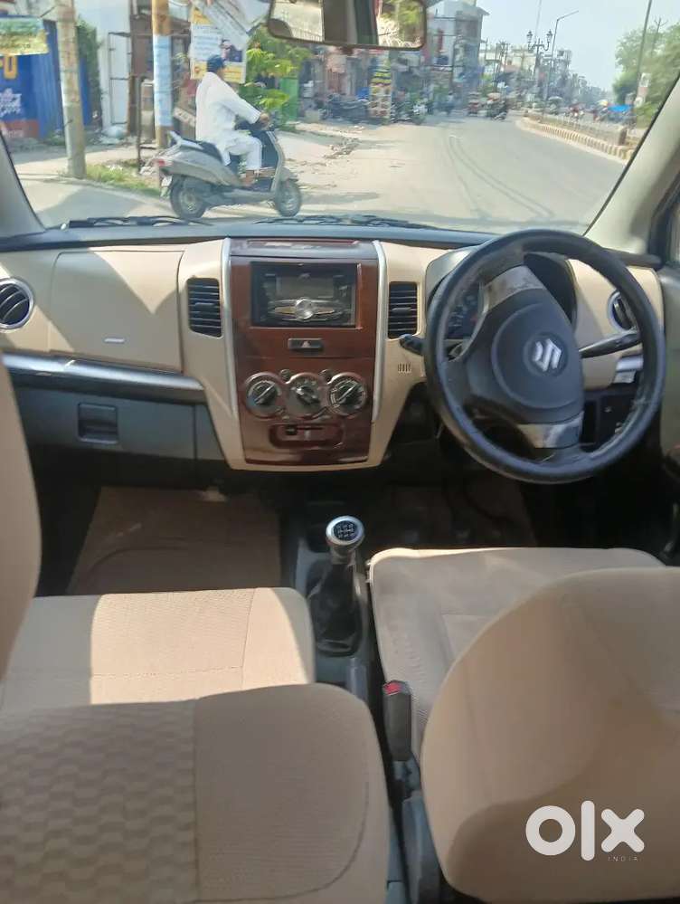मारुति सुजुकी वेगनर कंपनी फिटेड सीएनजी