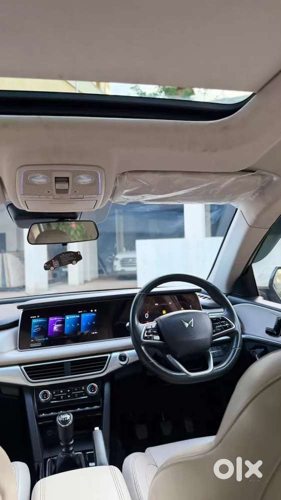 Mahindra Xuv700 2.2 Ax 7 Diesel Mt Luxury Pack Str, 2024, Diesel