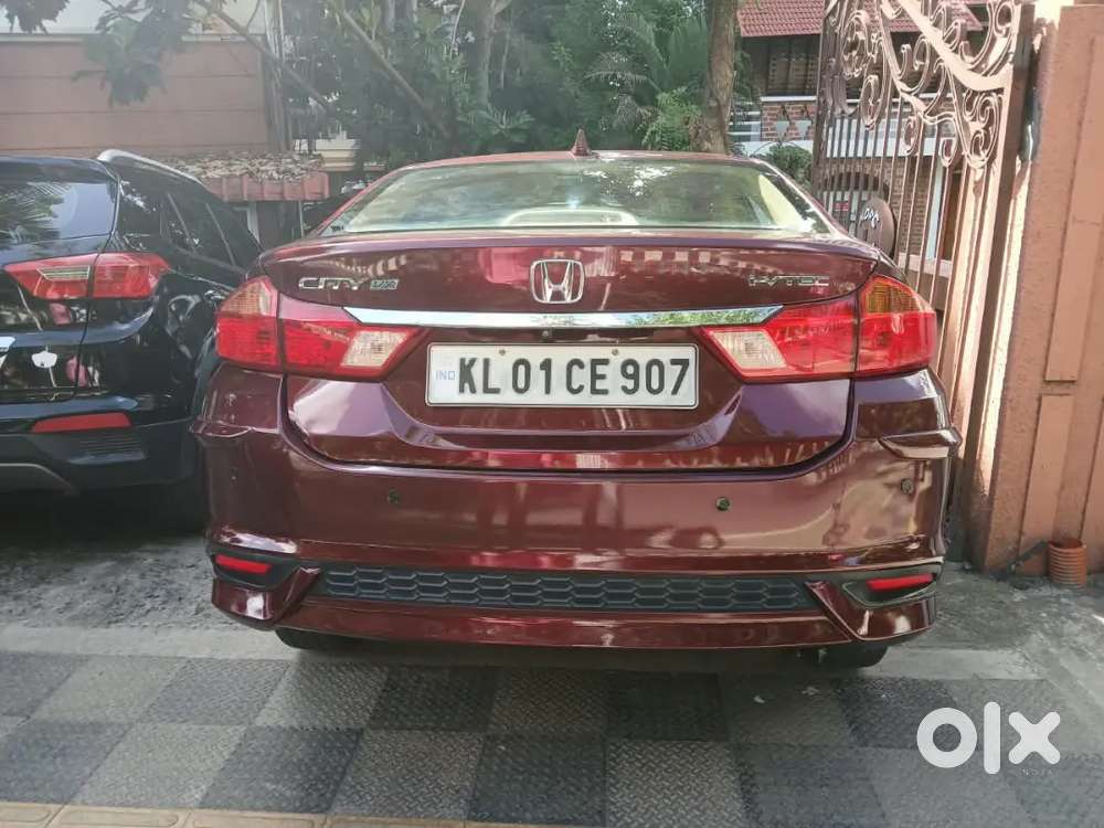 Honda City 1.5 Vx Cvt I Vtec With Sunroof & 4 New Tyres ; Dec 2017