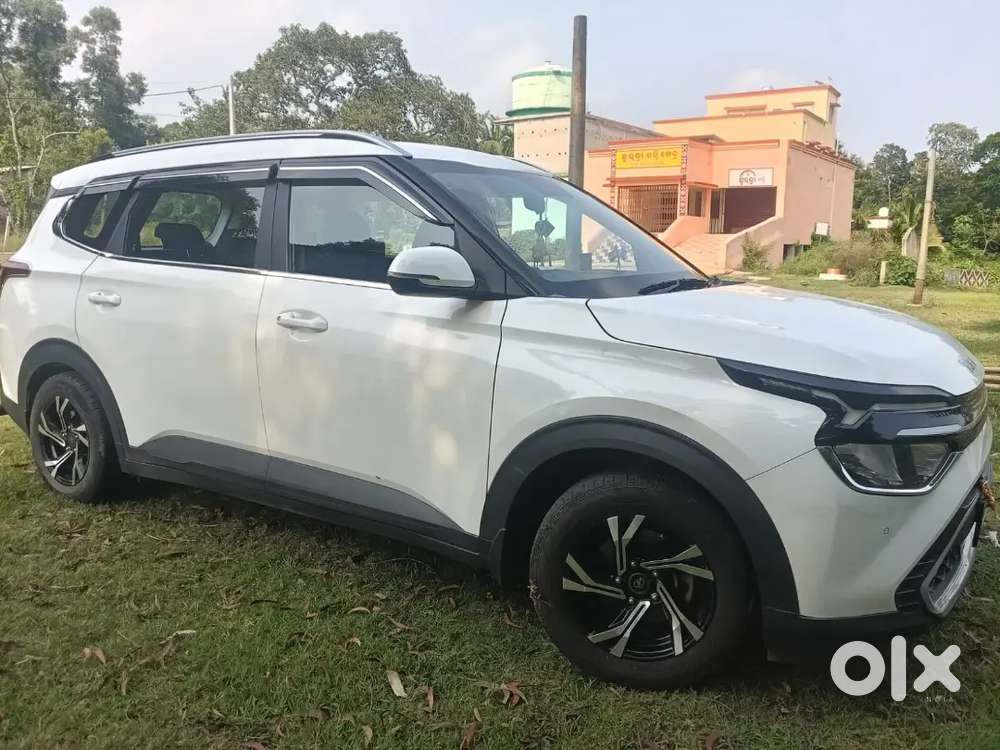 Kia Carens Luxury 2024