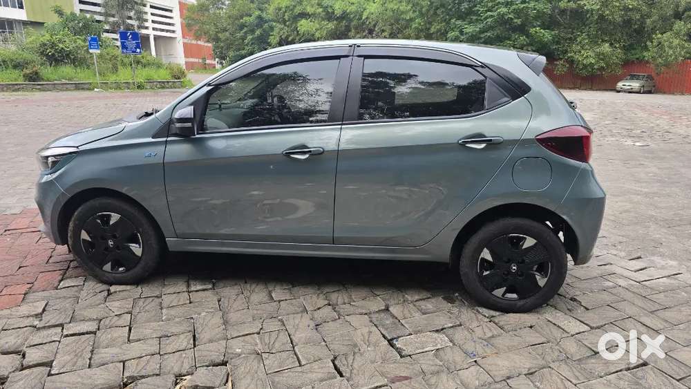 2023 Tata Tiago Ev Xz+ Tech Lux Long Range  Fast Charger  Warranty