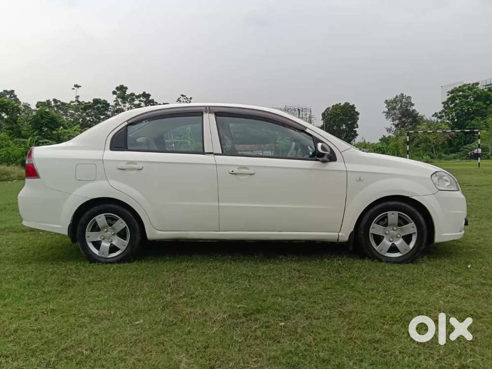 Chevrolet Aveo, 2011, Petrol