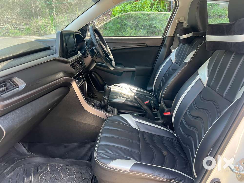Maruti Suzuki Brezza 1.5 Vxi Smart Hybrid, 2022, Petrol