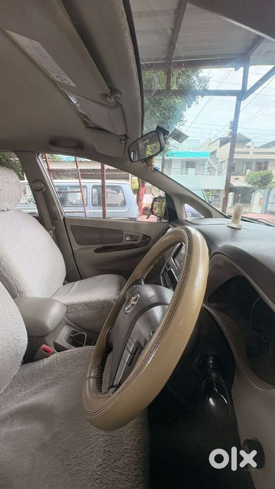 Toyota Innova 2012 Diesel Well Maintained