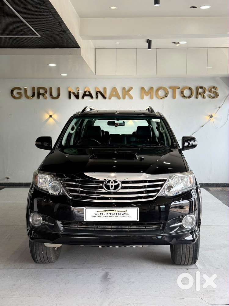 Toyota Fortuner 4x4 At 2.8 Diesel, 2015